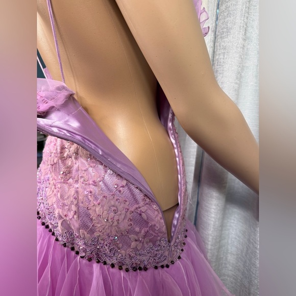 Mystique Lavender Beaded Lace Tulle Dress Sz 2 | Prom • Formal • Evening - Picture 6 of 11